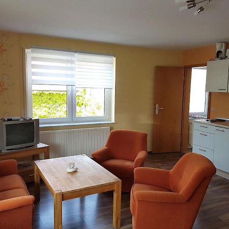 Monteurwohnungen Goeb - Nicht Fuer Urlaubsgaeste Geisa Exteriör bild